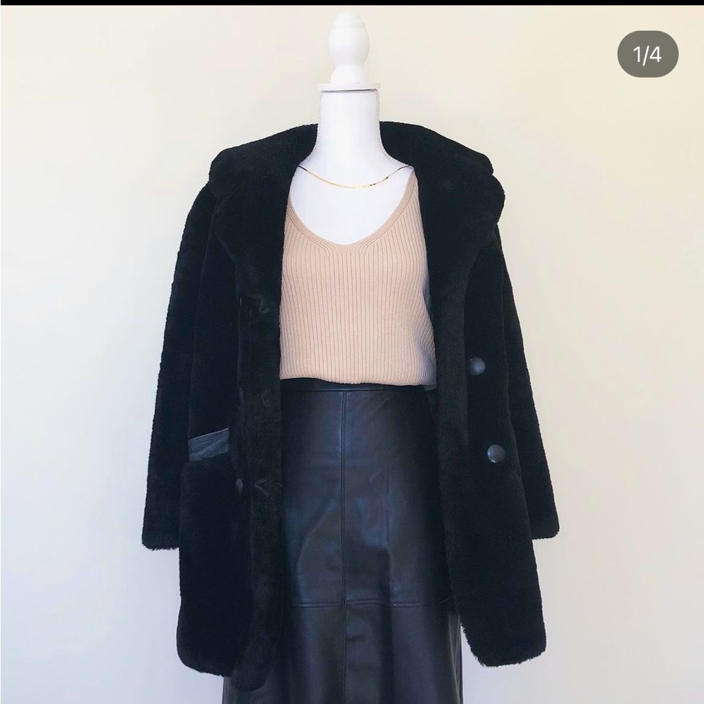 1970’s vintage fur jacket with leather detailing. Amazing quality